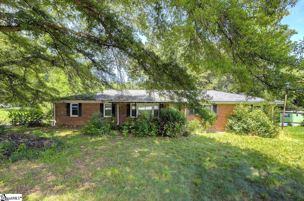 1105 East Georgia Road Simpsonville, SC 29681 - Photo 1 of 41