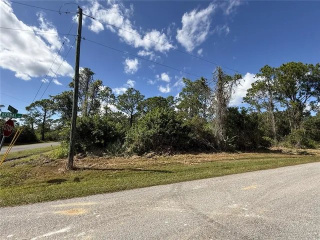 $29,900 | 7538 Bernal Drive, Sebring, FL 33872