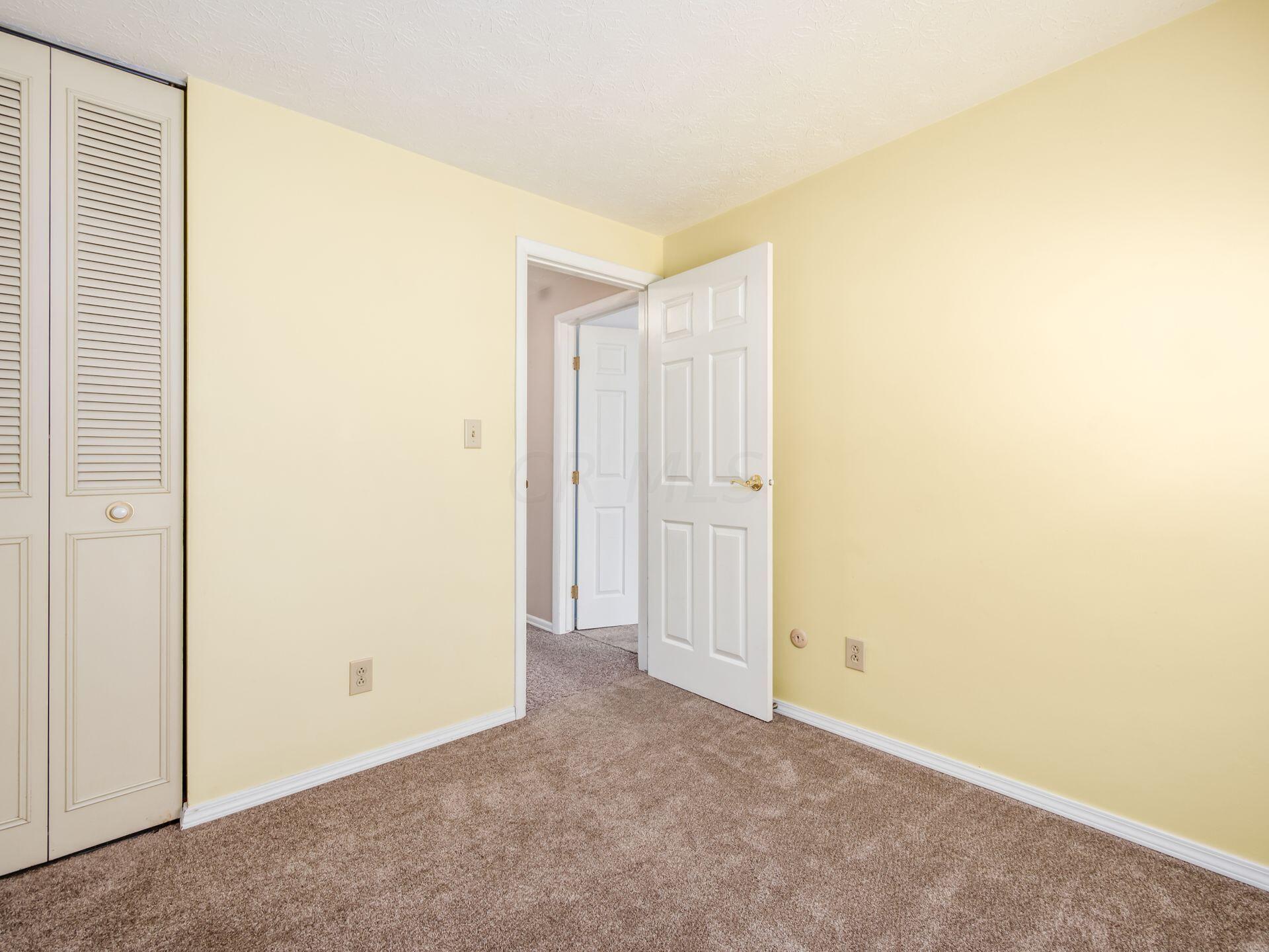 1707 Parkgate Road Columbus, OH 43229 - Photo 22 of 32 024_1e0f4_i 1707 Parkgate 046
