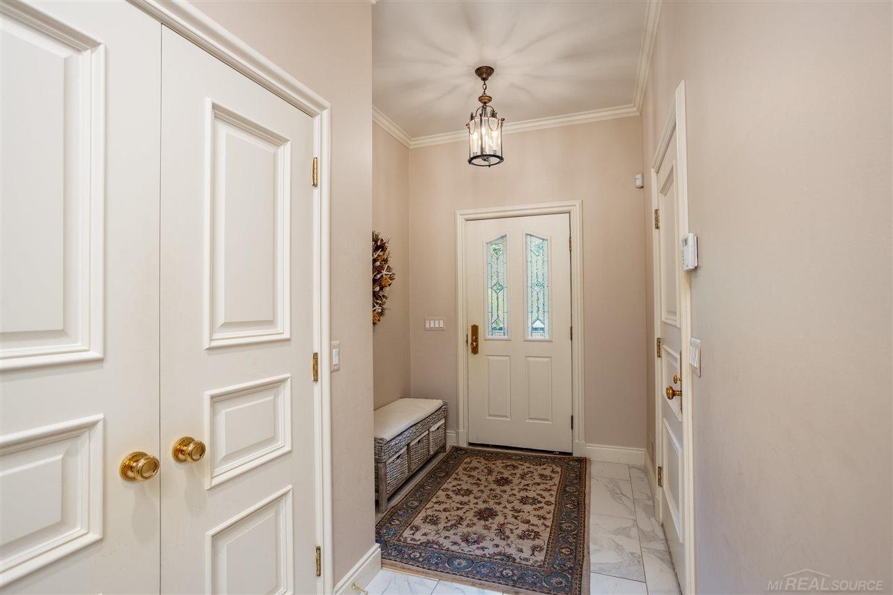 1 Provencal Road Grosse Pointe, MI 48236 - Photo 59 of 87 50093693-58.JPG