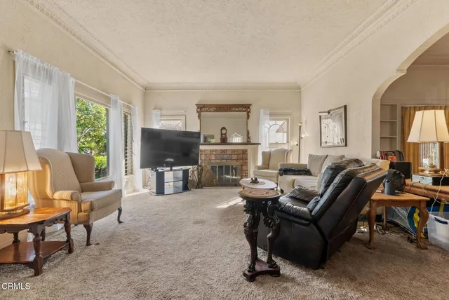 $1,050,000 | 1443 Dorothy Drive, Glendale, CA 91202