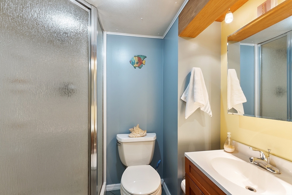8 Pershing Street Worcester, MA 01606 - Photo 22 of 25