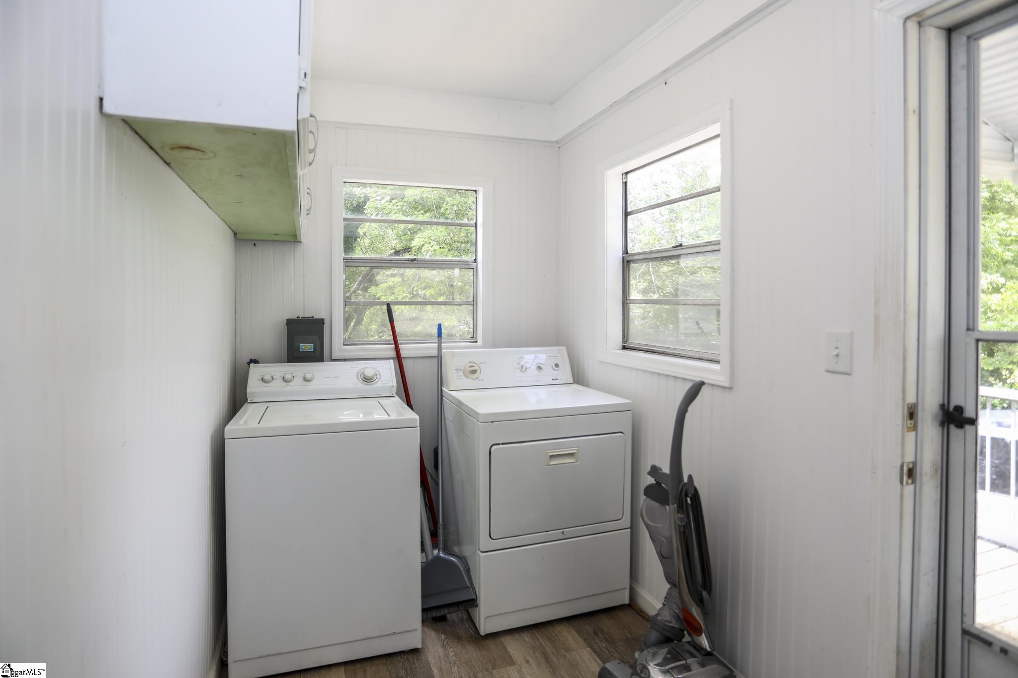 727 Farrs Bridge Road Greenville, SC 29611 - Photo 17 of 28 Gallery Image 17