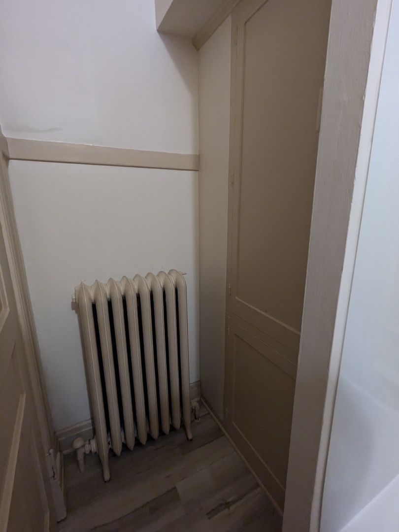 328 West St Charles Road, Unit B2 Lombard, IL 60148 - Photo 21 of 26 a view of a bathroom