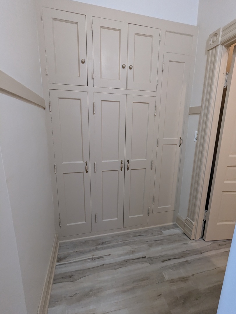 328 West St Charles Road, Unit B2 Lombard, IL 60148 - Photo 25 of 26 a view of empty closet