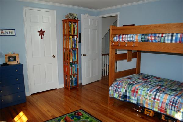 29 Strawberry Hill Road Natick, MA 01760 - Photo 14 of 19 Gallery Image 14