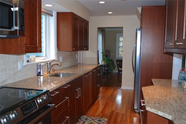 29 Strawberry Hill Road Natick, MA 01760 - Photo 2 of 19 Gallery Image 2