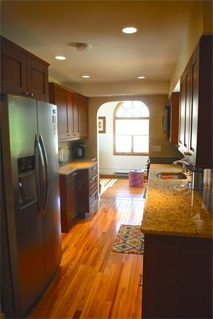 29 Strawberry Hill Road Natick, MA 01760 - Photo 4 of 19 Gallery Image 4