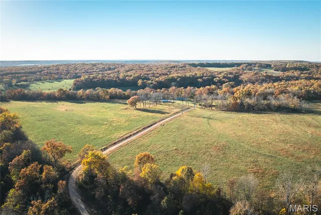 $850,000 | 6601 County Line Road, Graff, MO 65660