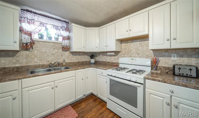 $850,000 | 6601 County Line Road, Graff, MO 65660