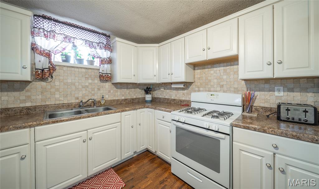 6601 County Line Road Graff, MO 65660 - Photo 18 of 60