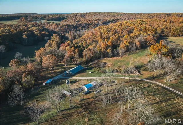 $850,000 | 6601 County Line Road, Graff, MO 65660
