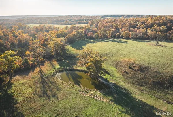 $825,000 | 6601 County Line Road, Graff, MO 65660
