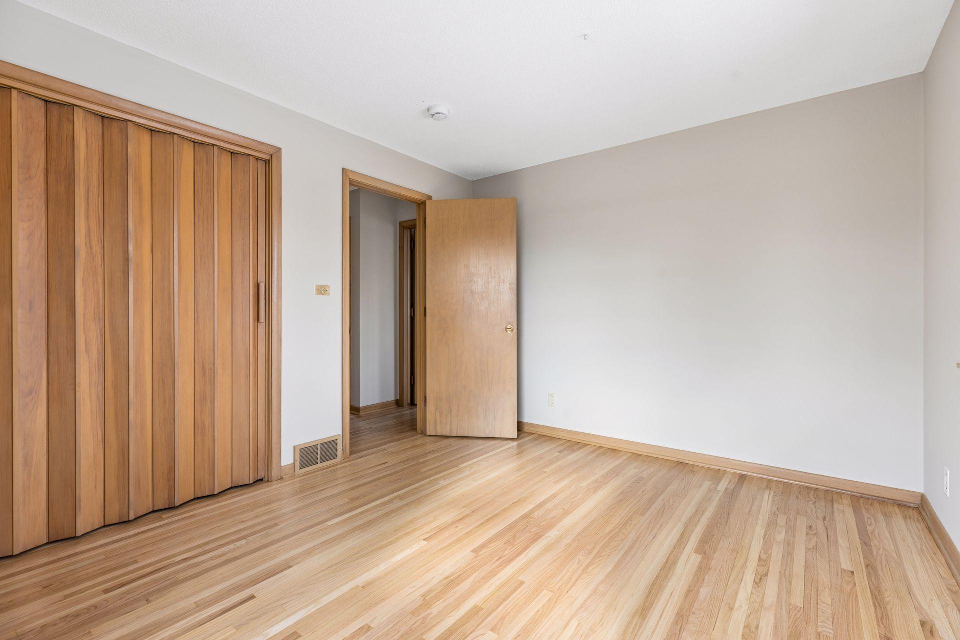 15776 Cedar Ridge Road Eden Prairie, MN 55347 - Photo 25 of 41 Gallery Image 25