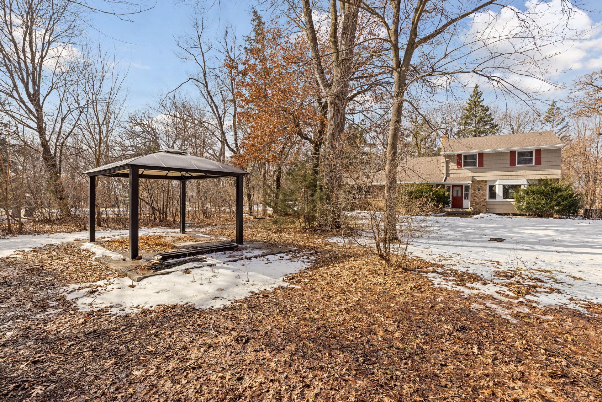 15776 Cedar Ridge Road Eden Prairie, MN 55347 - Photo 34 of 41 Gallery Image 34