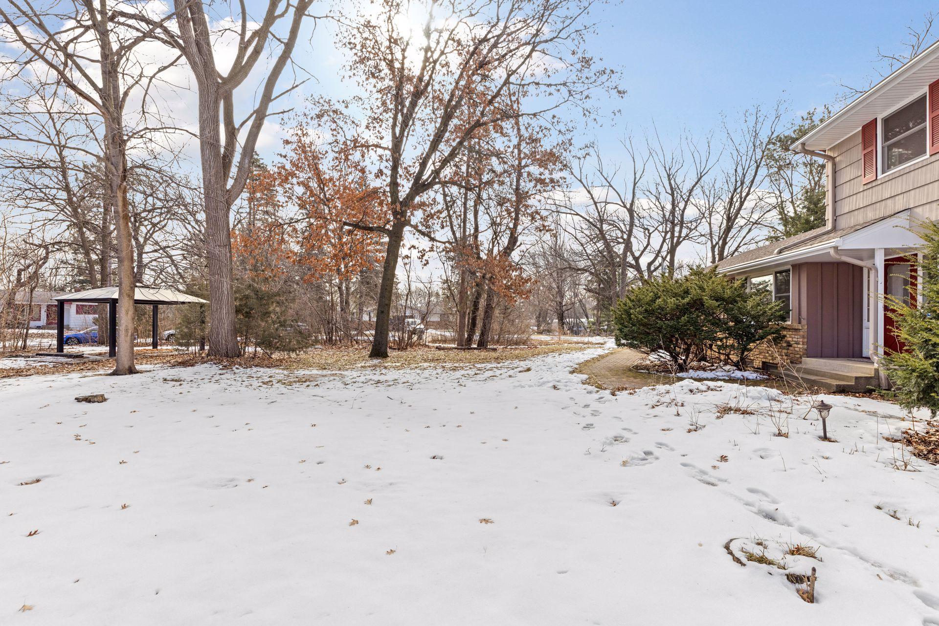 15776 Cedar Ridge Road Eden Prairie, MN 55347 - Photo 36 of 41 Gallery Image 36