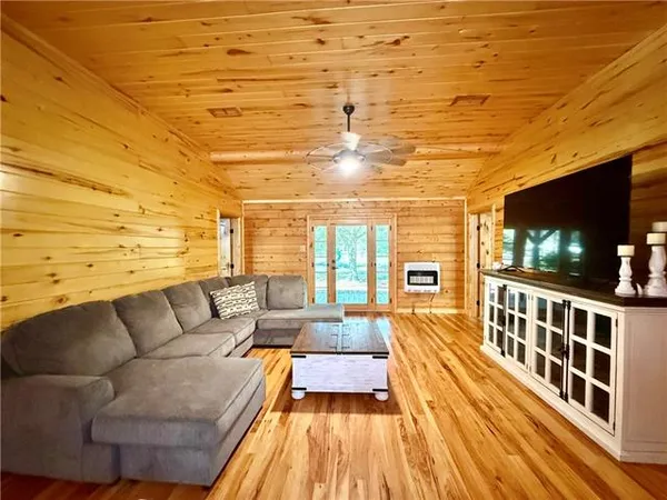 $345,000 | 755 Bellevue Street, Jena, LA 71342