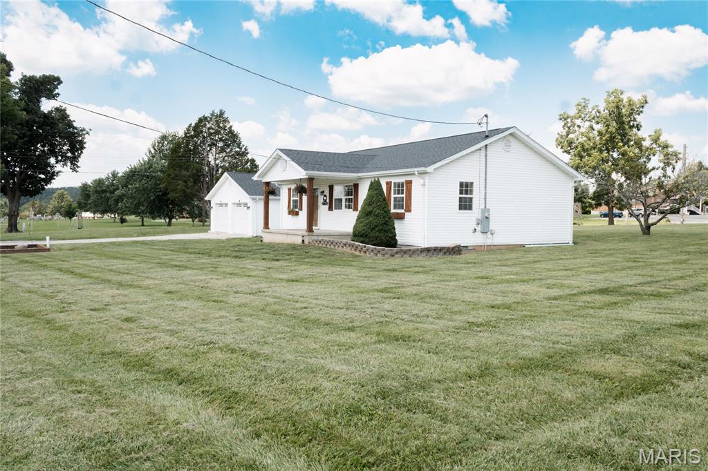 1714 Wesley Chapel Road Farmington, MO 63640 - Photo 3 of 19
