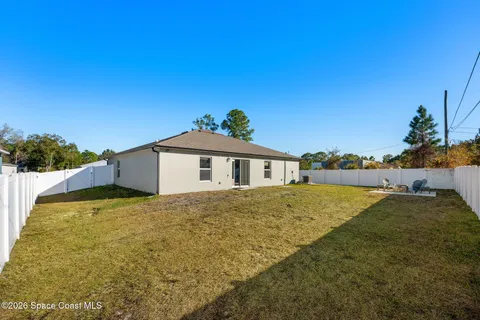 $299,000 | 714 Daysland Avenue Southwest, Palm Bay, FL 32908