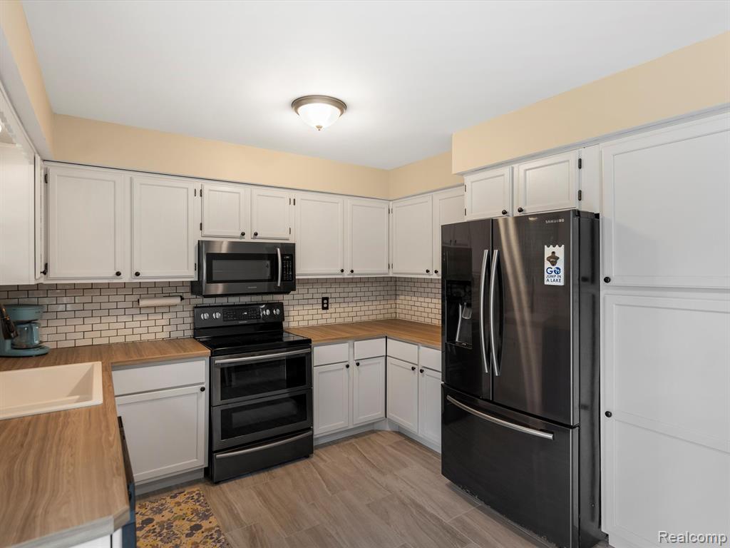 3259 York Road Rochester Hills, MI 48309 - Photo 5 of 24