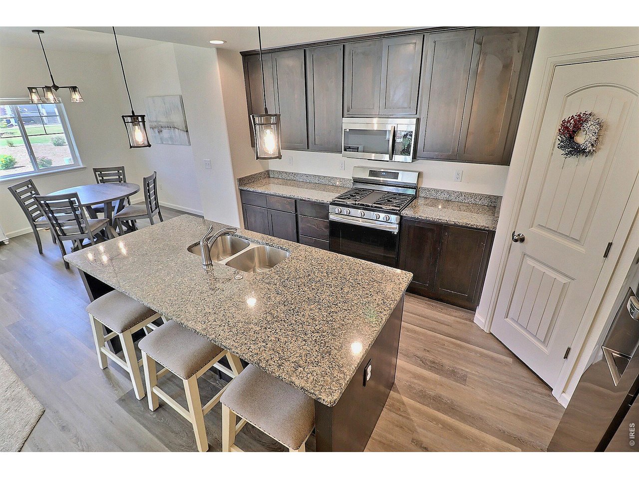 4355 24th Street Road, Unit 3204 Greeley, CO 80634 - Photo 15 of 34 Breakfast Bar/Island