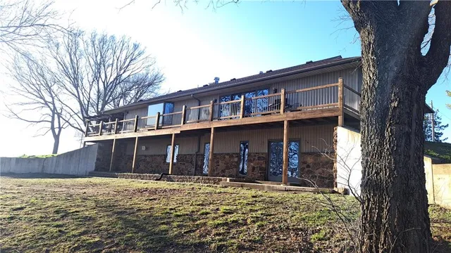$410,000 | 2101 A Dove, Longton, KS 67352