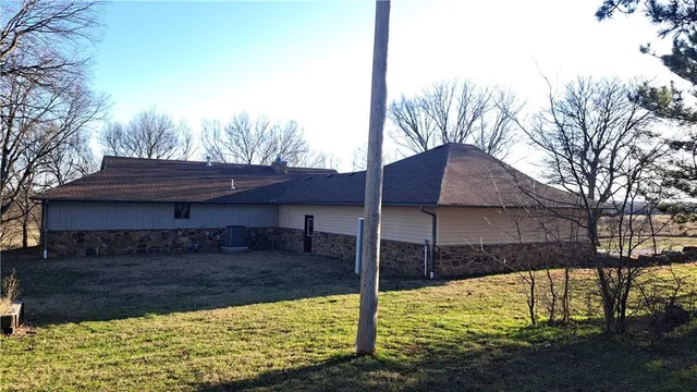 $410,000 | 2101 A Dove, Longton, KS 67352