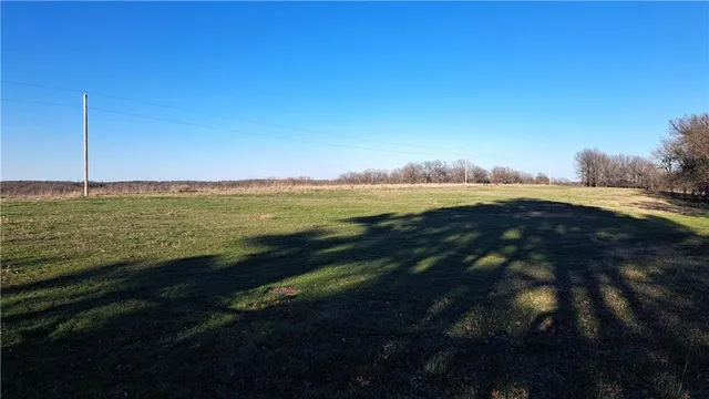 $410,000 | 2101 A Dove, Longton, KS 67352