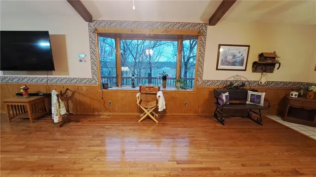 $410,000 | 2101 A Dove, Longton, KS 67352