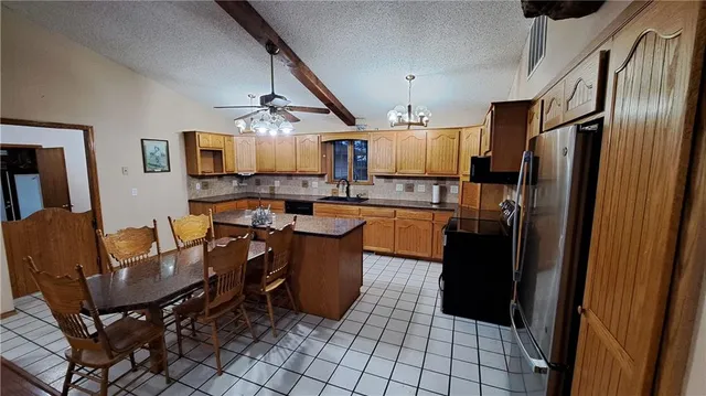 $410,000 | 2101 A Dove, Longton, KS 67352