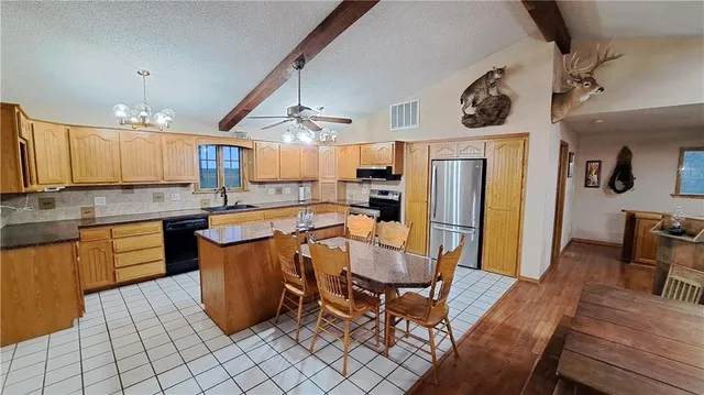 $410,000 | 2101 A Dove, Longton, KS 67352