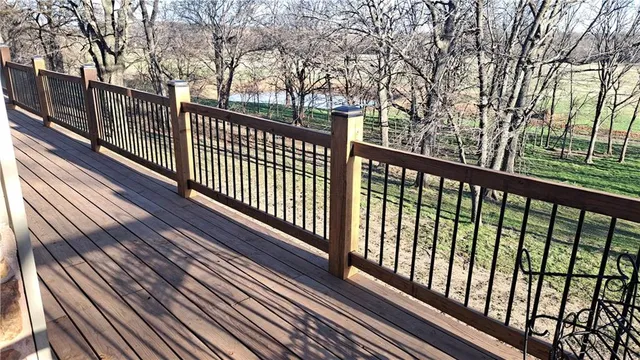 $410,000 | 2101 A Dove, Longton, KS 67352