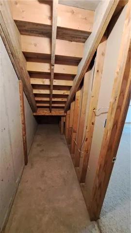 $410,000 | 2101 A Dove, Longton, KS 67352