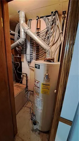 $410,000 | 2101 A Dove, Longton, KS 67352