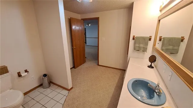 $410,000 | 2101 A Dove, Longton, KS 67352