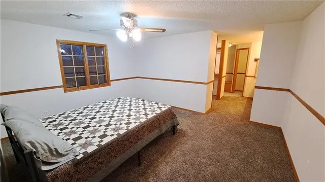 $410,000 | 2101 A Dove, Longton, KS 67352