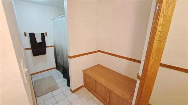 $410,000 | 2101 A Dove, Longton, KS 67352