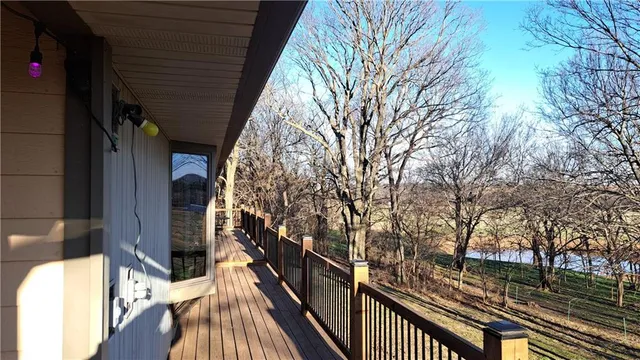 $410,000 | 2101 A Dove, Longton, KS 67352