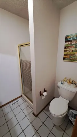 $410,000 | 2101 A Dove, Longton, KS 67352