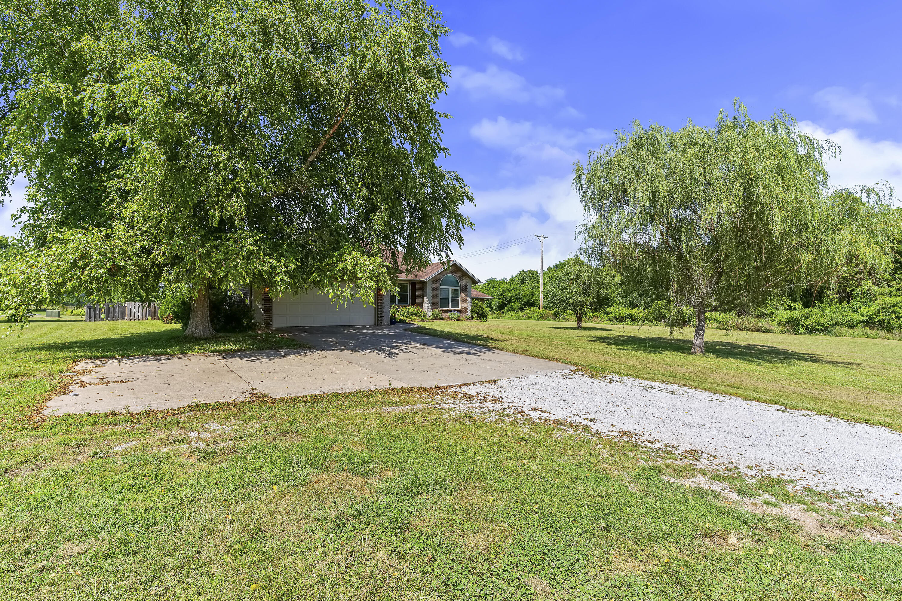 7103 West Farm Road 94 Springfield, MO 65803 - Photo 6 of 58 7103 W Farm Road 94-6