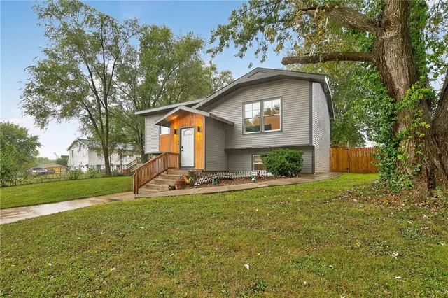 $230,000 | 2908 Robin Lane, Sedalia, MO 65301