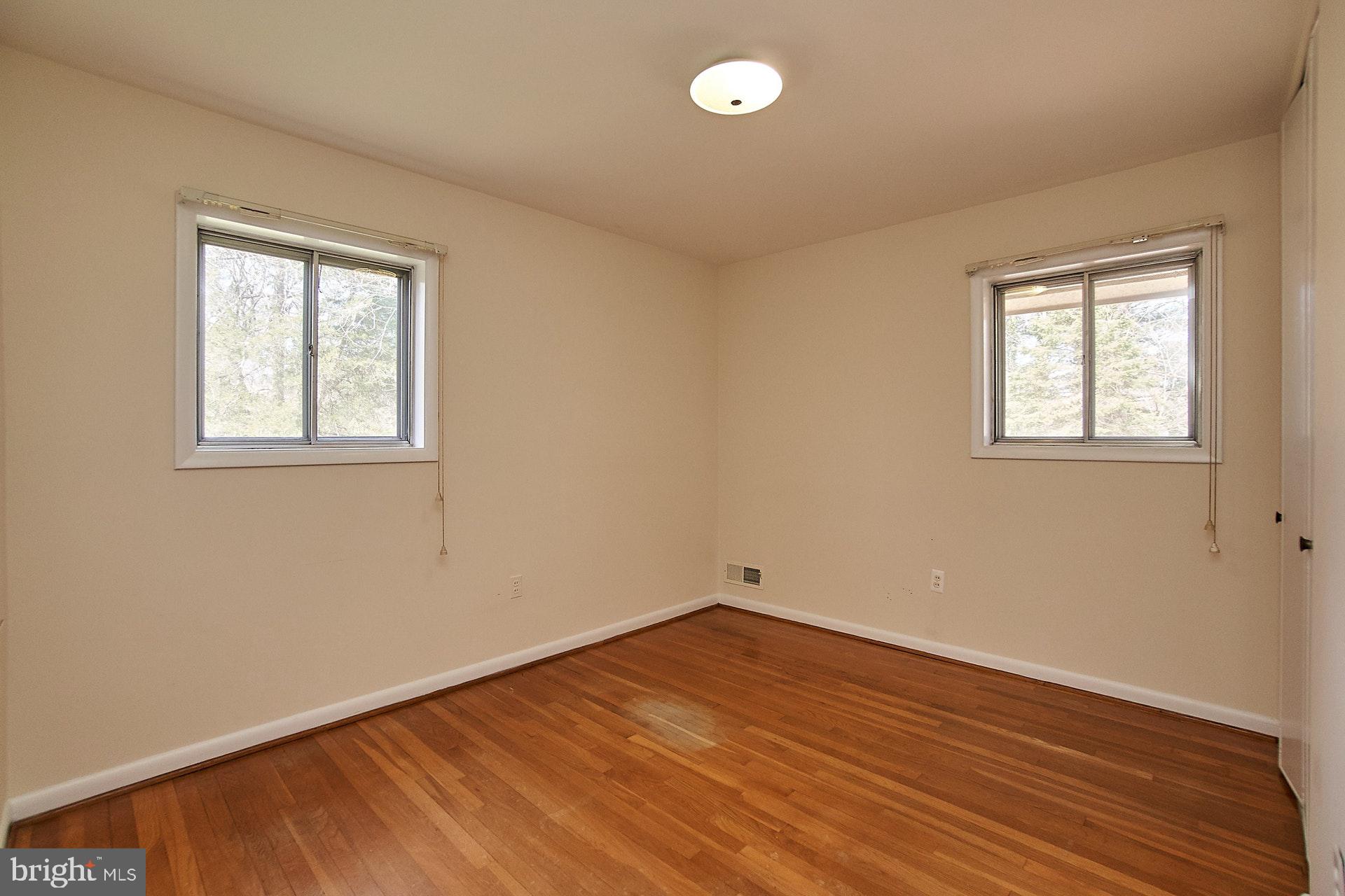 6541 Kerns Road Falls Church, VA 22044 - Photo 18 of 28 Bedroom 3