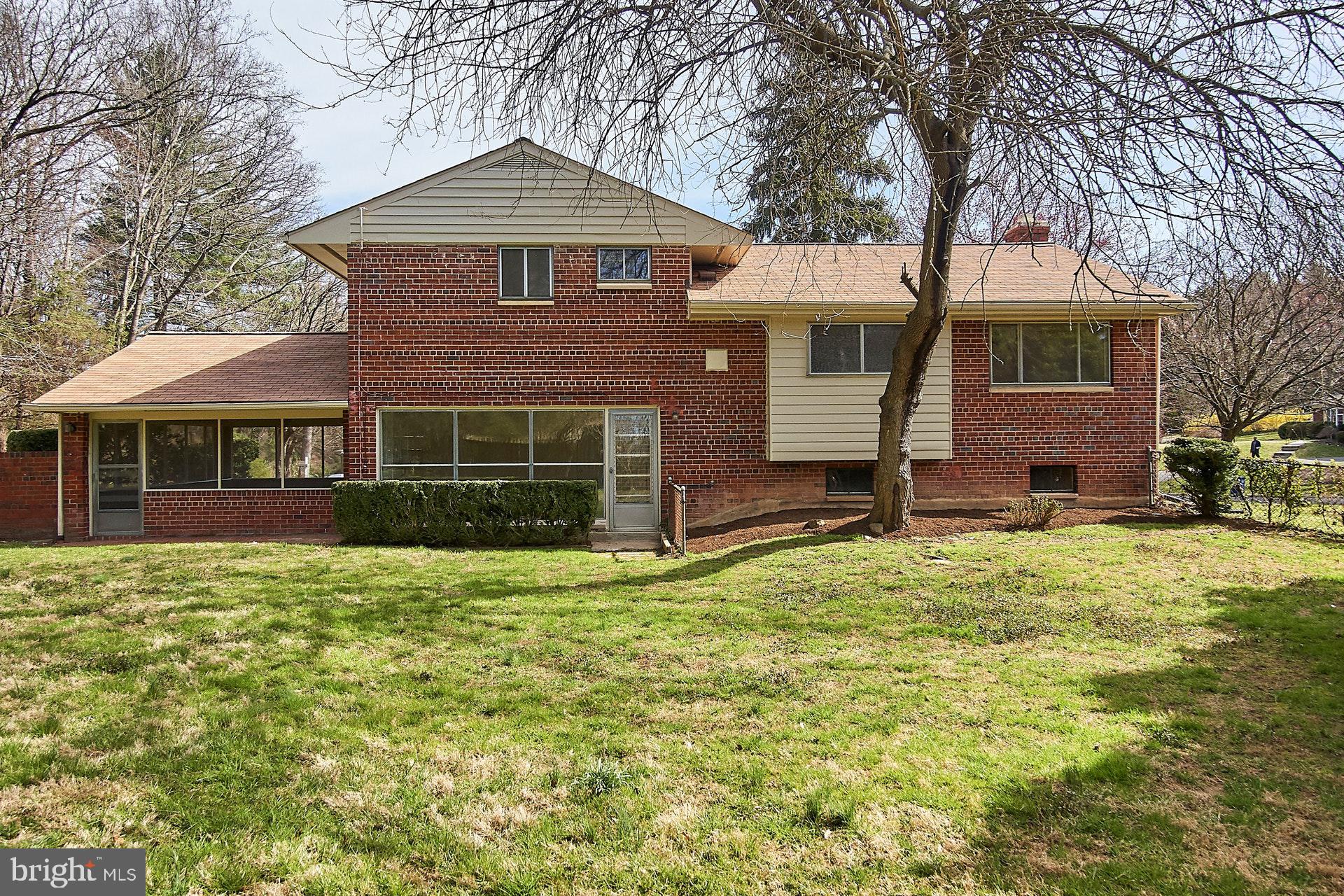 6541 Kerns Road Falls Church, VA 22044 - Photo 28 of 28 Lush and spacious backyard