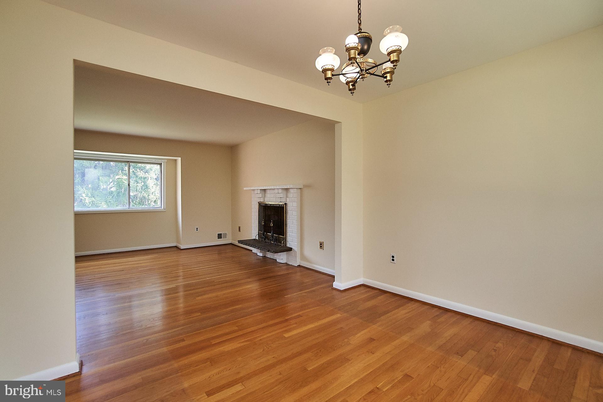 6541 Kerns Road Falls Church, VA 22044 - Photo 6 of 28 Gallery Image 6