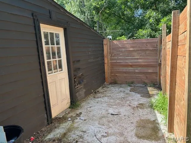 $130,000 | 613 Sunnyhill Drive, Belleville, IL 62223