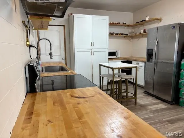 $130,000 | 613 Sunnyhill Drive, Belleville, IL 62223