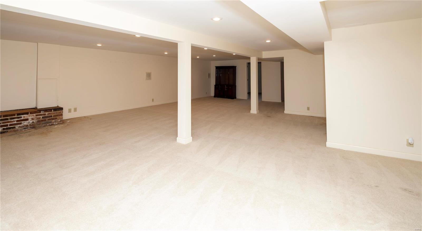 14965 Clayton Road Chesterfield, MO 63017 - Photo 19 of 23 Gallery Image 19