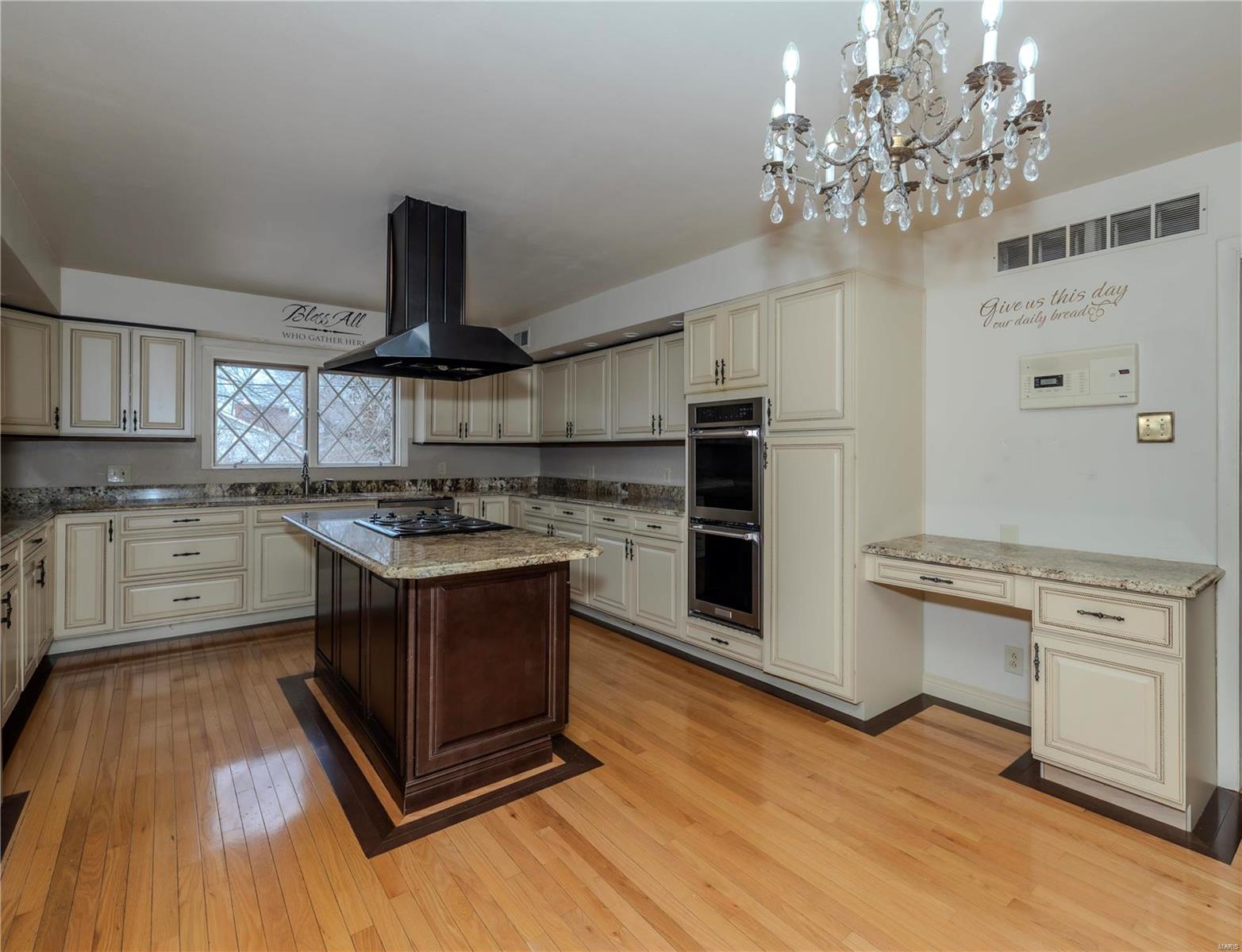 14965 Clayton Road Chesterfield, MO 63017 - Photo 7 of 23 Gallery Image 7