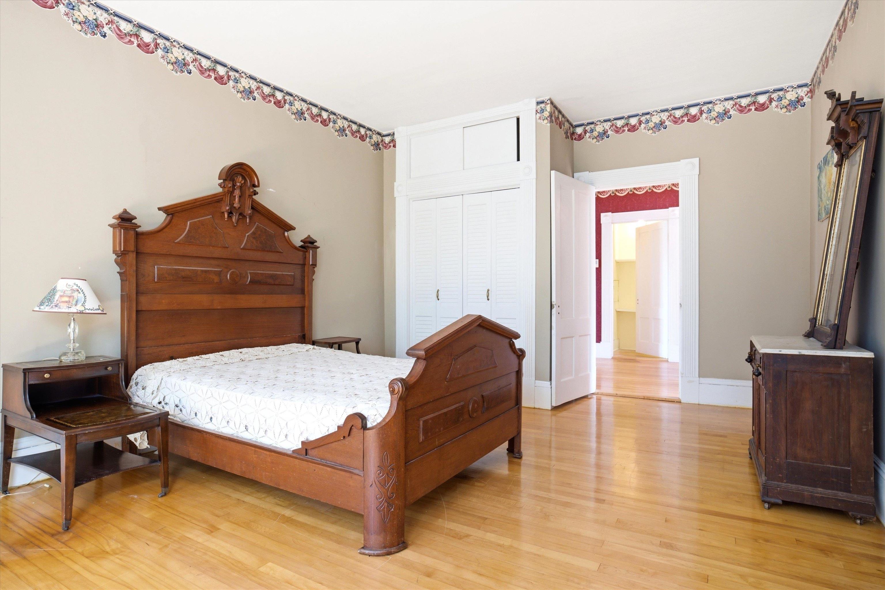 2108 Elm Street Manchester, NH 03104 - Photo 33 of 59