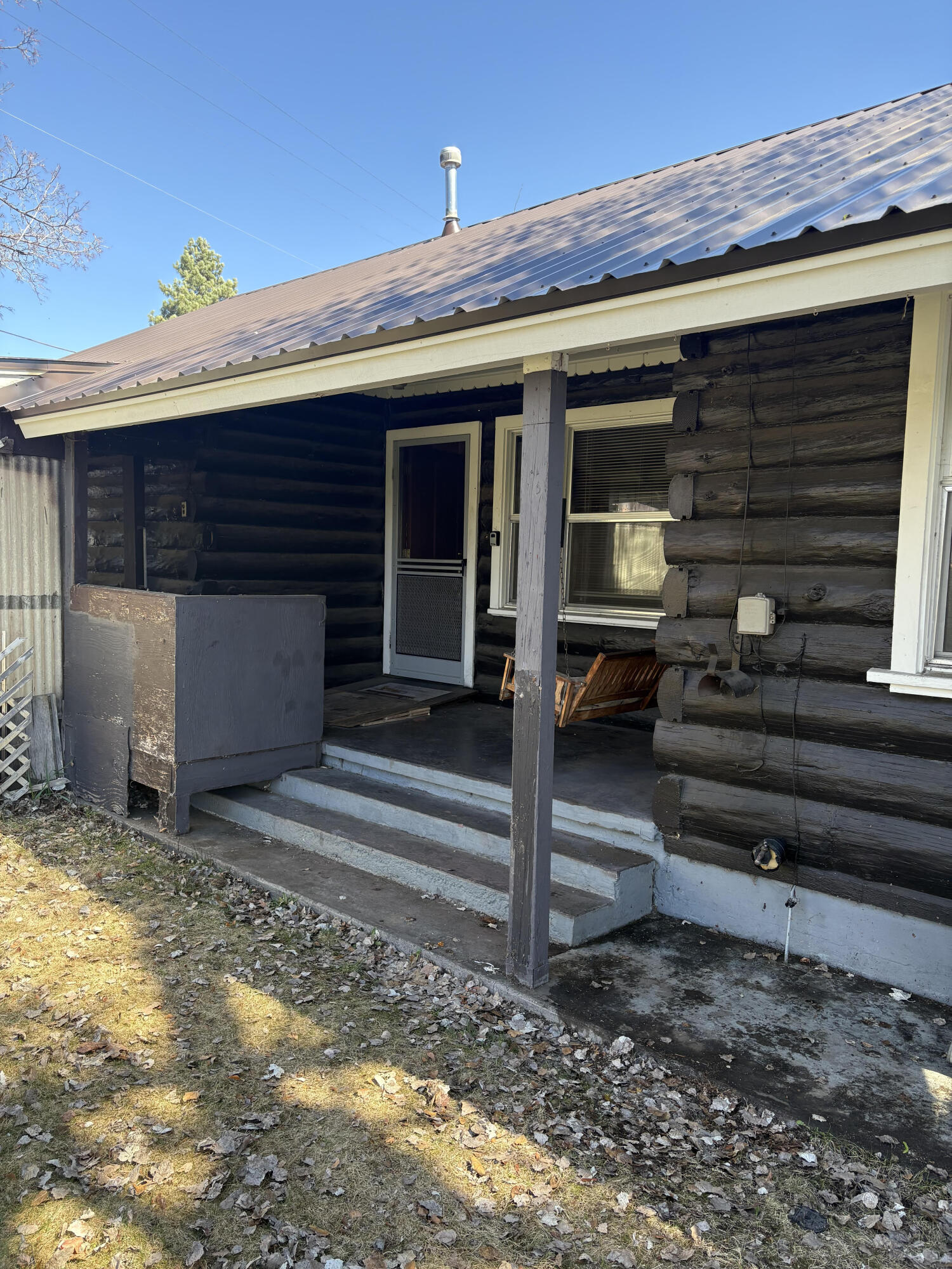 230 Myrtle Street Chester, CA 96020 - Photo 3 of 10 Front Porch Area